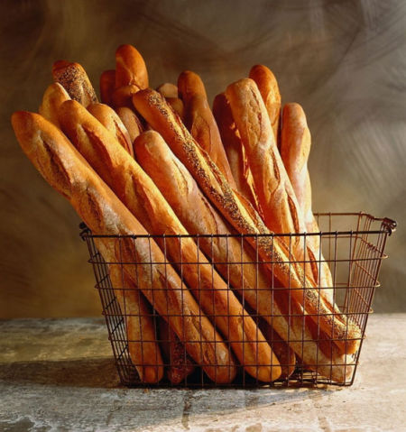 法棍(baguette)+++字面意思:可口的法国面包