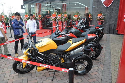 世界顶级摩托车品牌杜卡迪 正式登陆重庆_重庆
