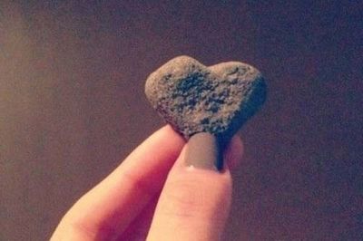 送给女朋友的心形石头