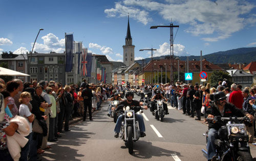 哈雷九月举行欧洲摩托车周2013_重庆车市_重